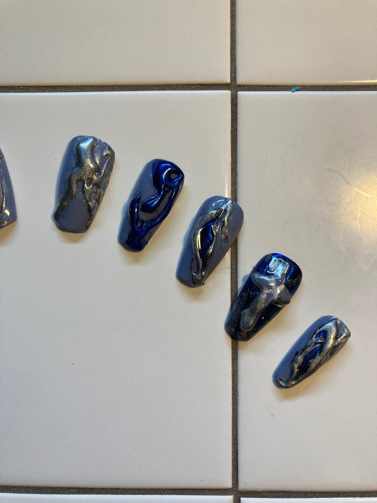 Frosty Press On Nail Set